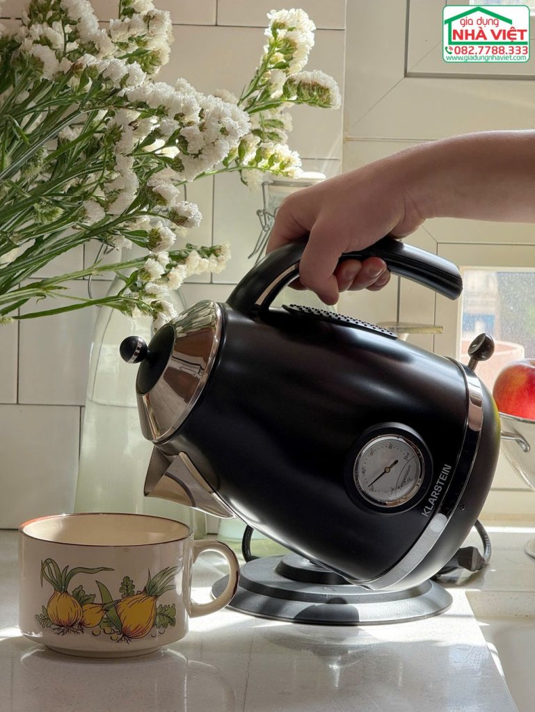 Ấm siêu tốc 1.7L 2200W Klarstein Aquavita màu đen2.jpg