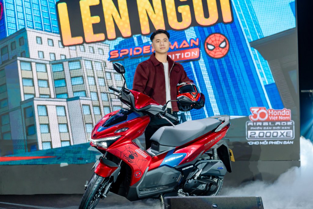 Air Blade 125 phiên bản giới hạn (2) (1).jpg