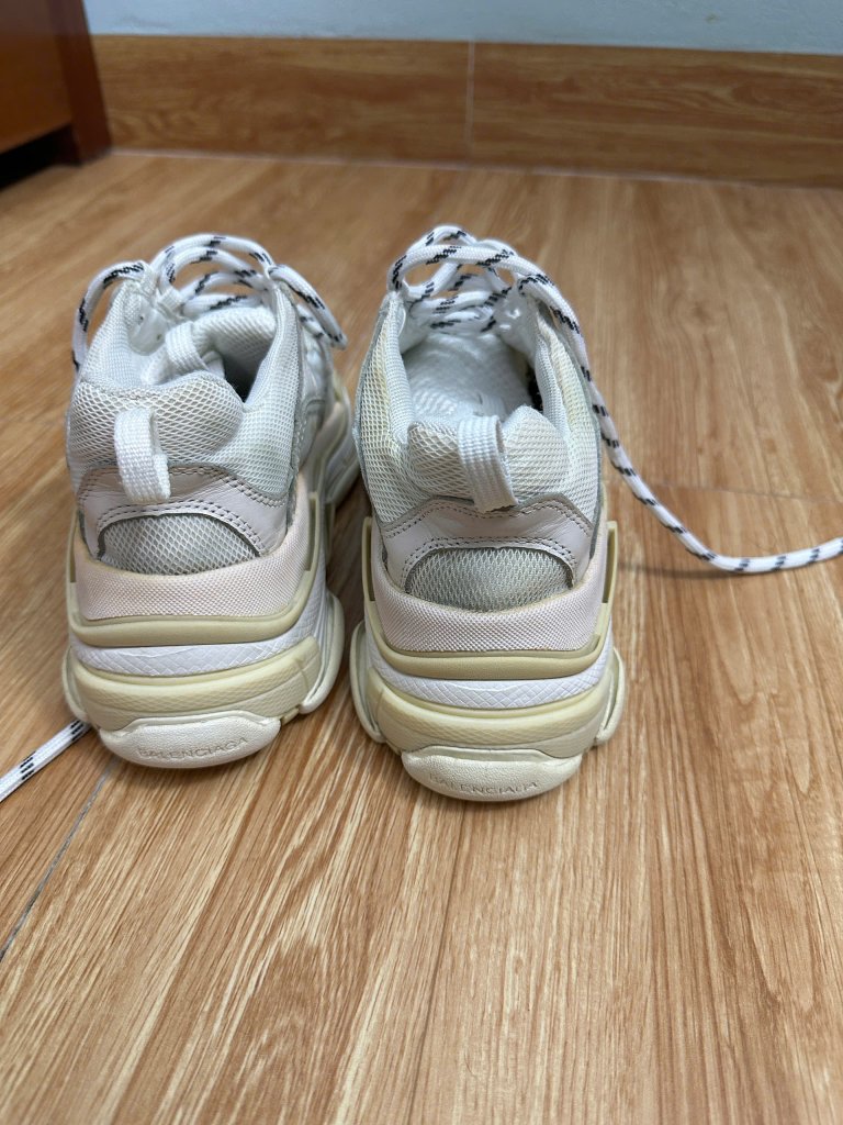 z7606022427346_e5fbfe169b3bd285f748786cf002c8ae.jpg