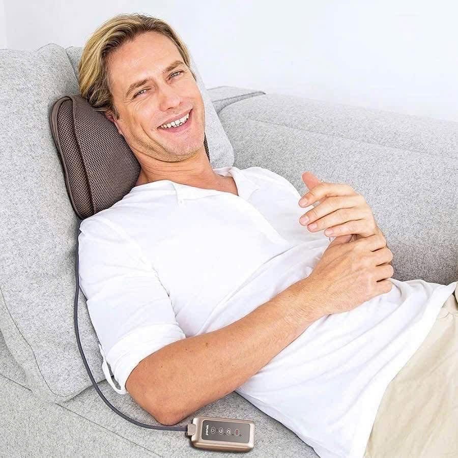  Gối massage cổ vai gáy có đèn hồng ngoại Beurer MG 1474.jpg