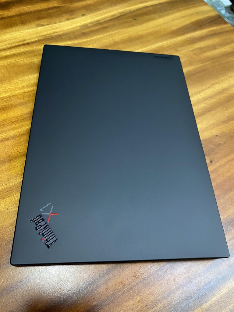 Thinkpad-X1-carbon-Gen-9-Core-i7-2.jpg