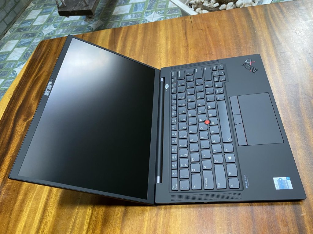 Thinkpad-X1-carbon-Gen-9-Core-i7-5.jpg