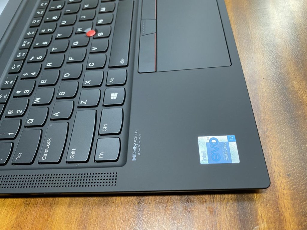 Thinkpad-X1-carbon-Gen-9-Core-i7-6.jpg