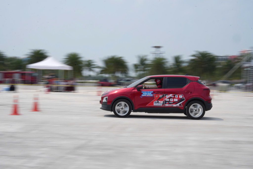 z7645519973927_f940484aba3293cdd1d483ed8387bb61.jpg