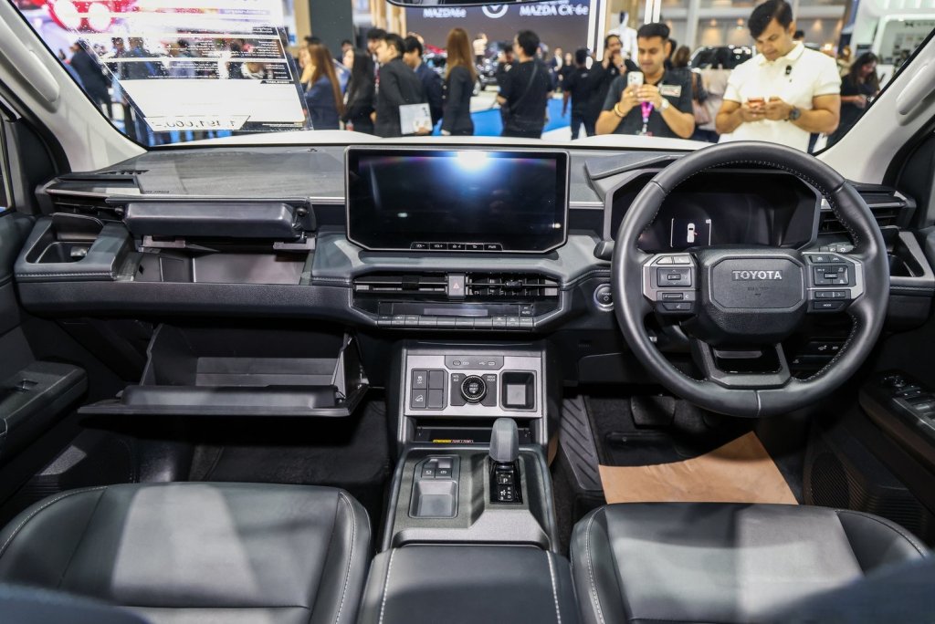 2026-bims-toyota-hilux-travo-e-13.jpg