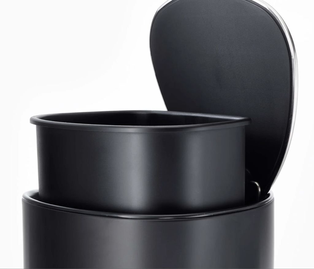 Thùng rác có bàn đạp màu đen nhám EasyStore™ 5L Joseph Joseph 705956.jpg