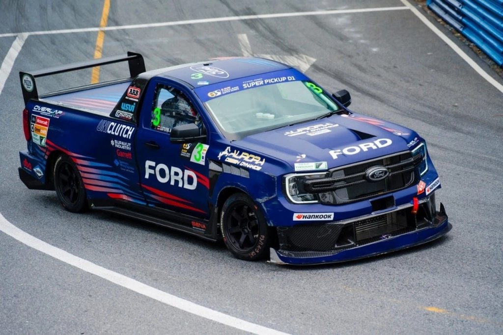 Ford_Ranger_Single_Cab_Race_Truc.jpg