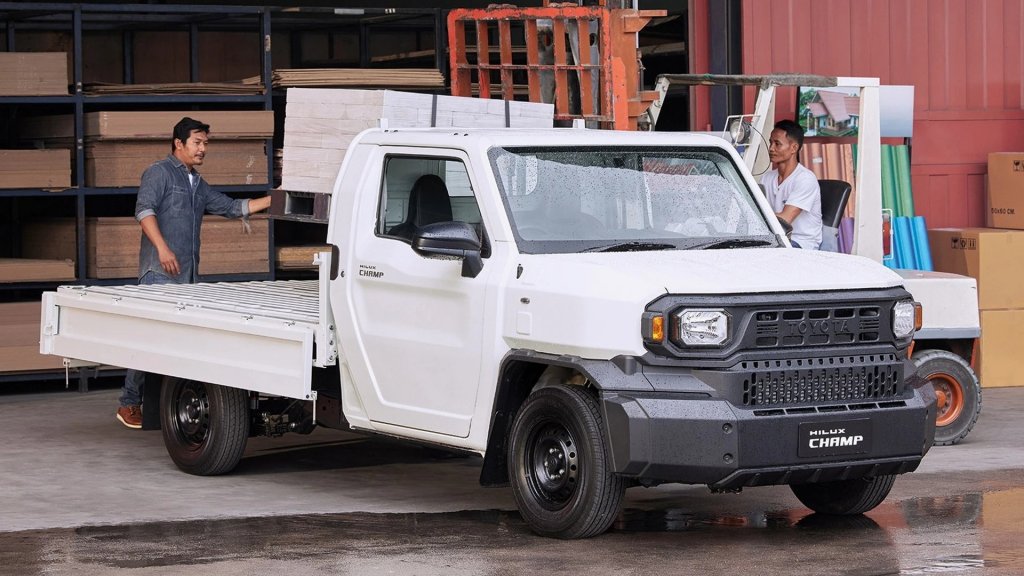 Toyota_Hilux_Champ_Thailand_5s.jpg
