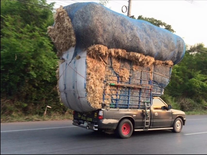 overloaded_driving_cars_motorcyc.jpg