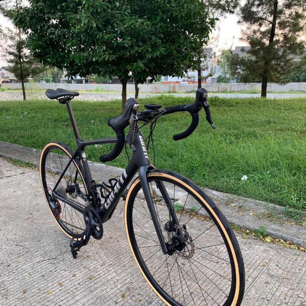 roadbike_giant_tcr_advanced_1__1726406380_6fb2813f_progressive.jpg