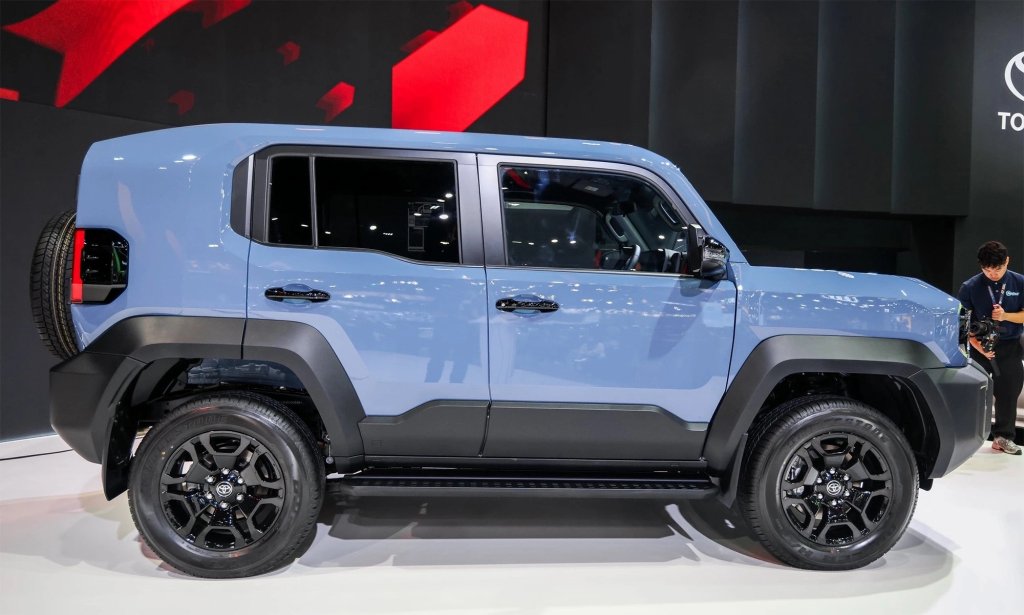 Toyota-Land-Cruiser-FJ-2026-5-7443-3089-1775185995.jpg