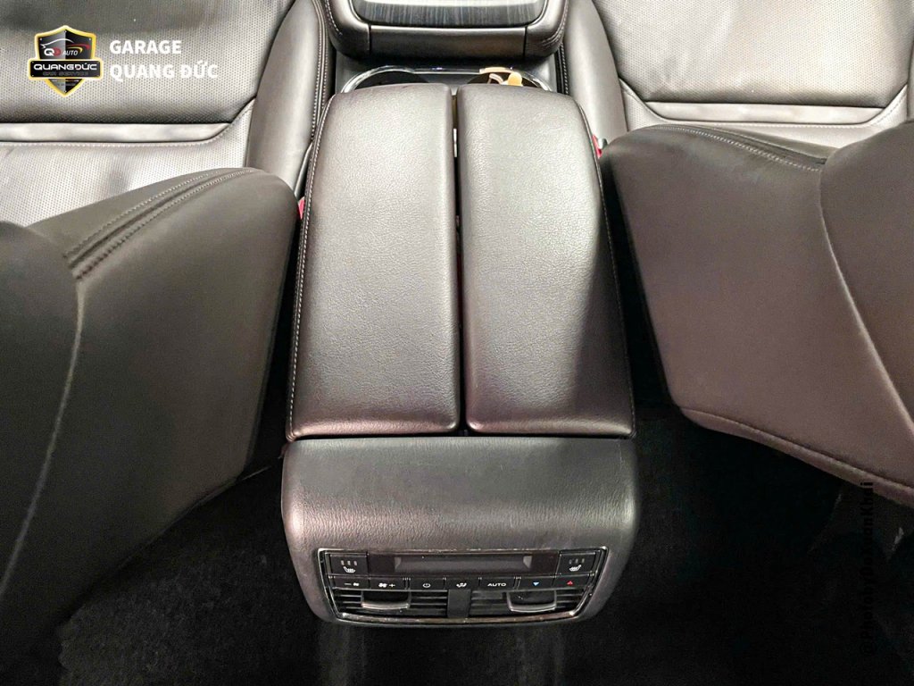 MAZDA CX8 ĐỎ - VỆ SINH NỘI THẤT quangducauto khaiphuchoi (48).jpg