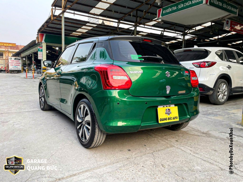 SUZUKI SWIFT -  ĐỔI MÀU TỪ XÁM SANG XANH LÁ TRỪ NÓC KHAIPHUCHOI QUANGDUCAUTO (40).jpg