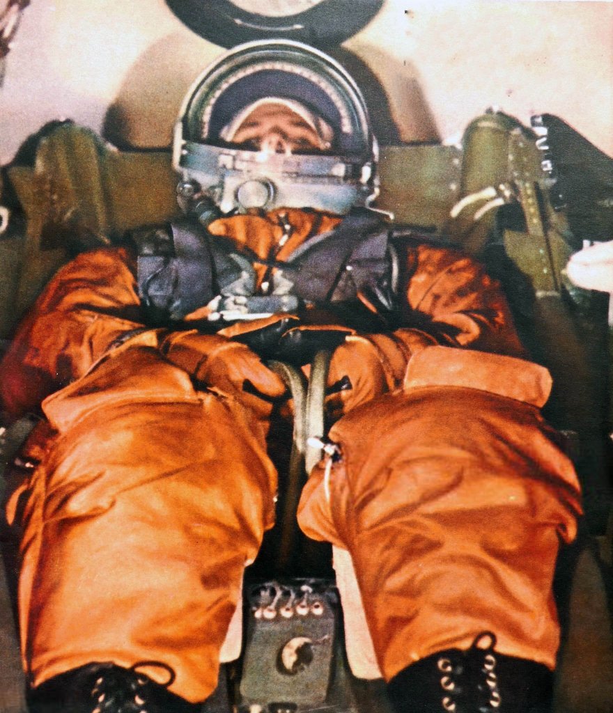 Space 1961_4_12 (34).jpg