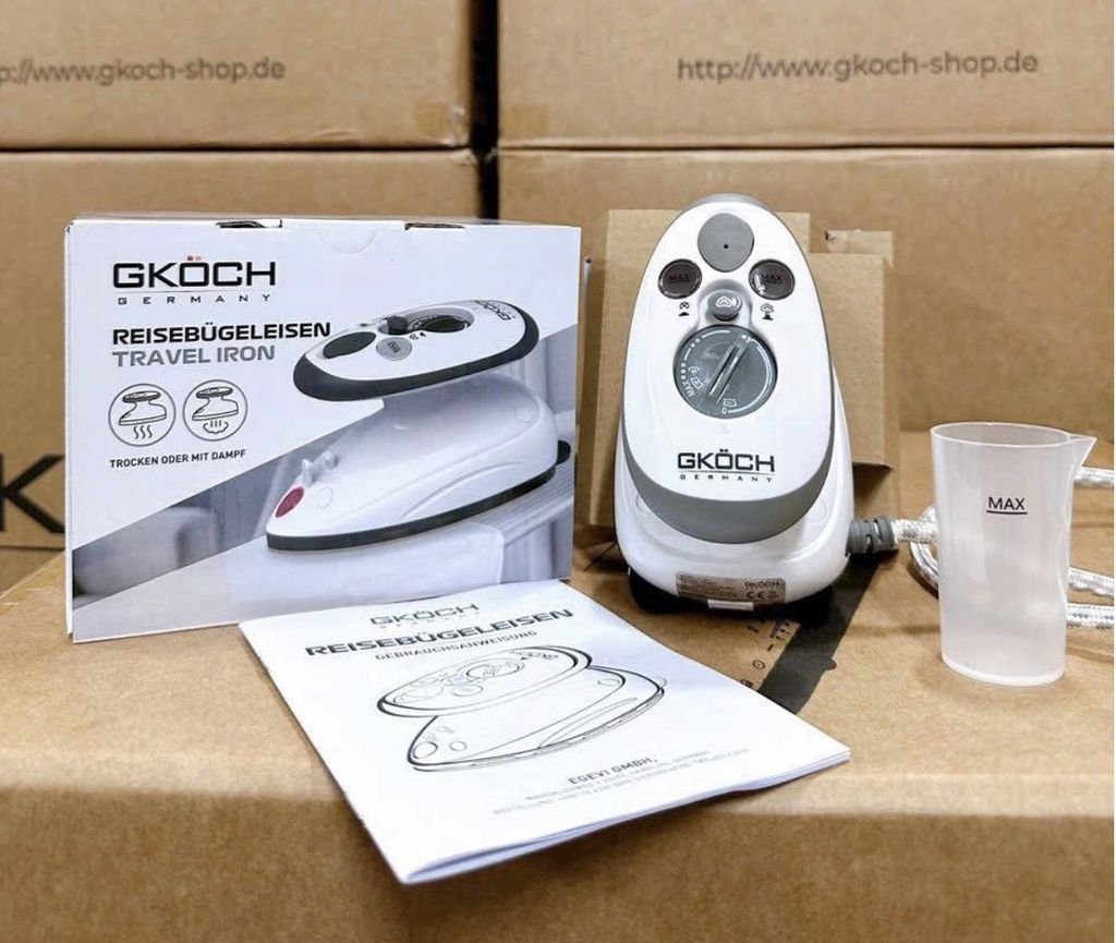 Bàn là du lịch mini GKÖCH Y-8165.jpg