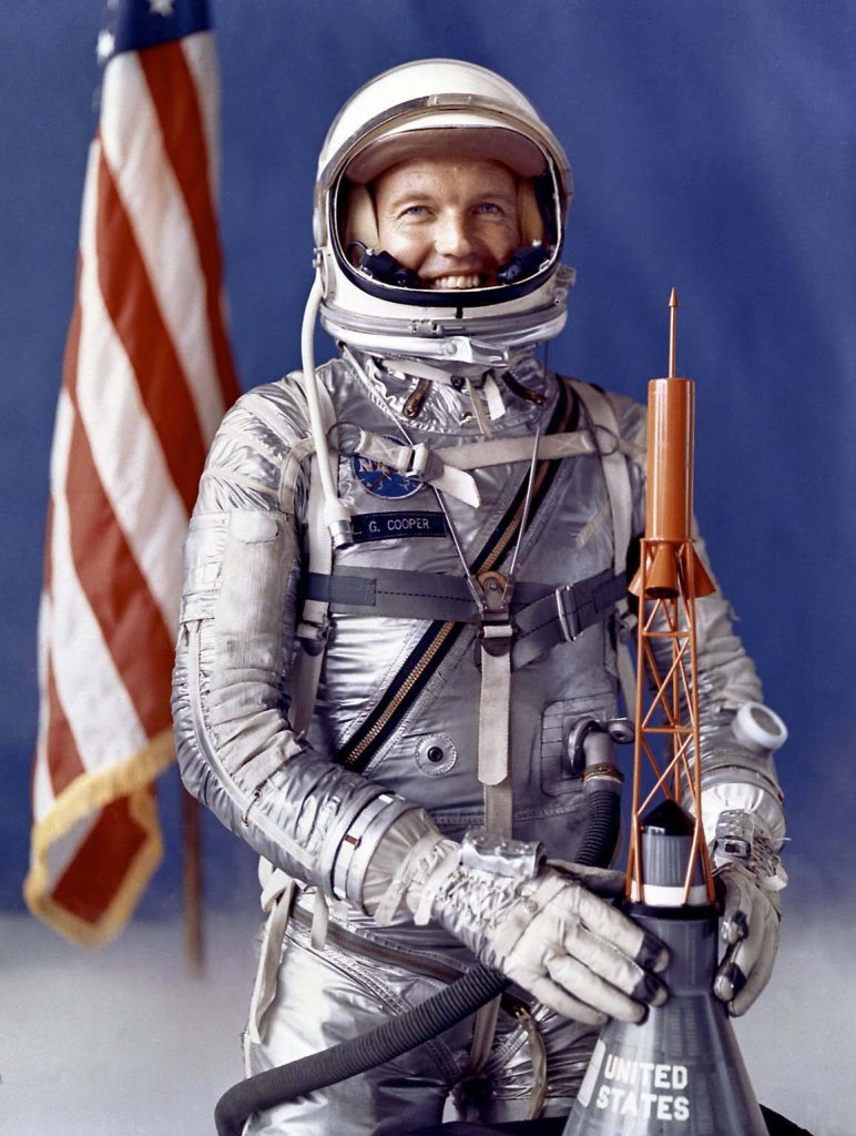 Space 1959_4_27 (1) Cooper.jpg