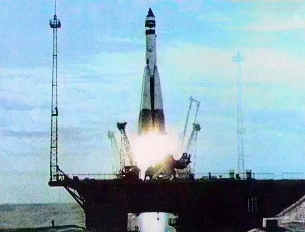 Space 1959_9_12 (1) Luna-2.jpg