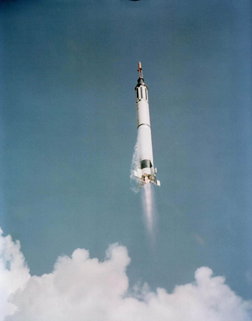 Space 1961_5_5 (9) Shepard.jpg