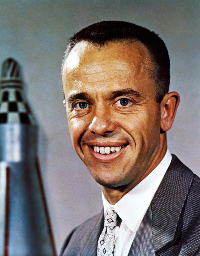 Space 1961_5_5 (10) Shepard.jpg