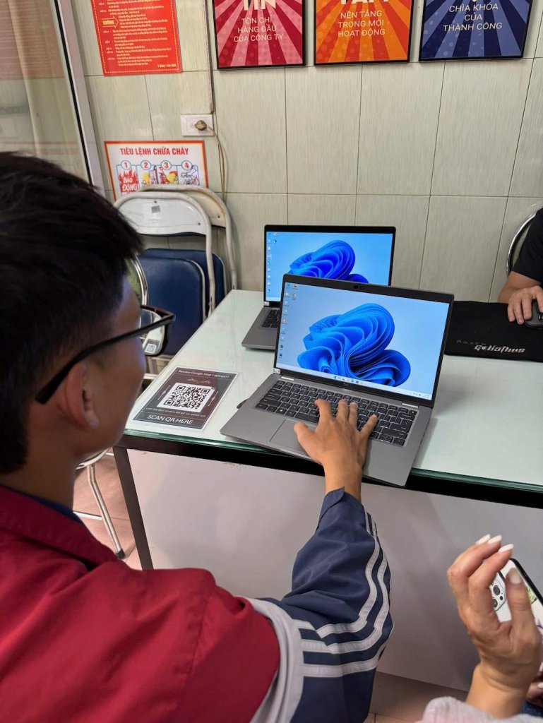 khach-hang-mua-laptop-dell-latitude-5430-cu-uy-tin-thanh-xuan-hanoi (2).jpg