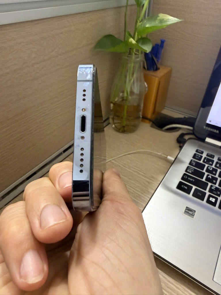 z7728554021898_5784f0cf8a88bb9546d3078bb823d437.jpg
