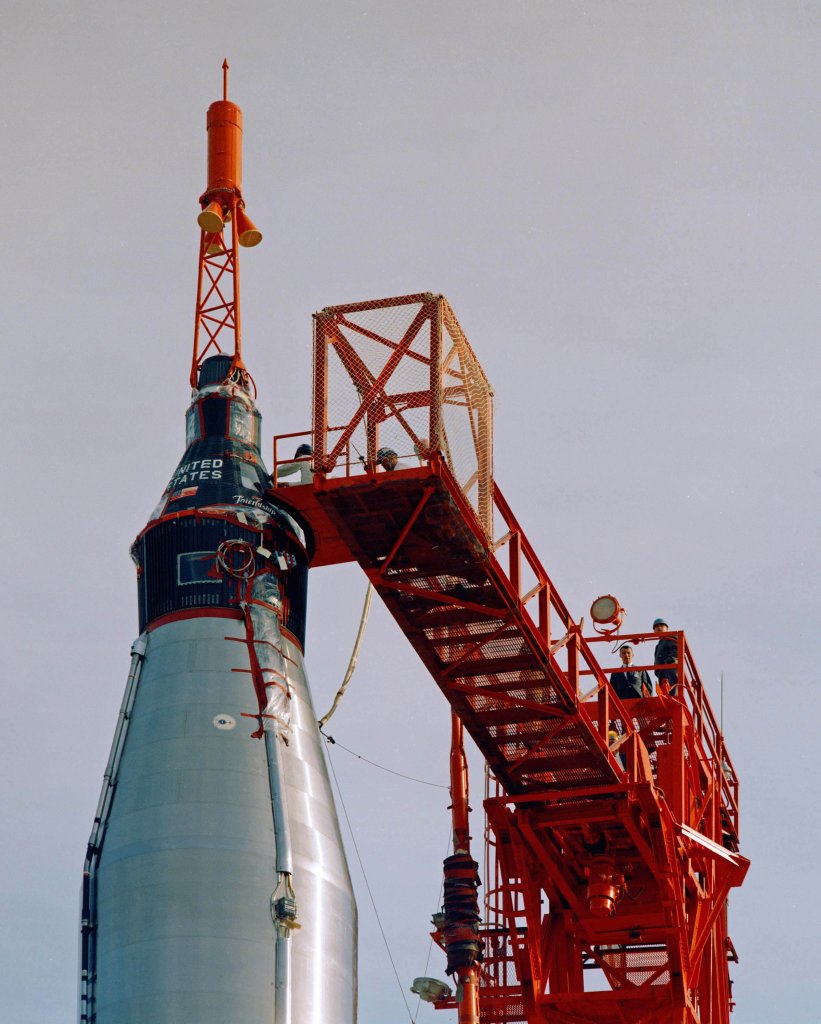 Space 1962_2_20 (2).jpg