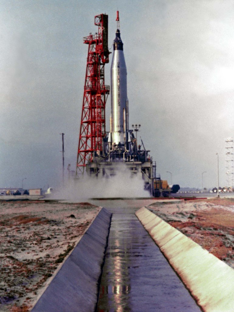 Space 1962_5_24 (2).jpg
