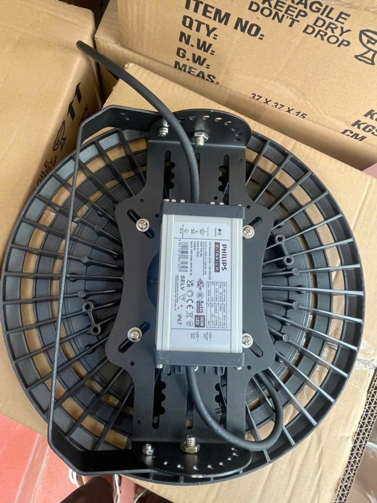 f12663ca-0e6e-4abe-bfe8-e7d218867783.jpg