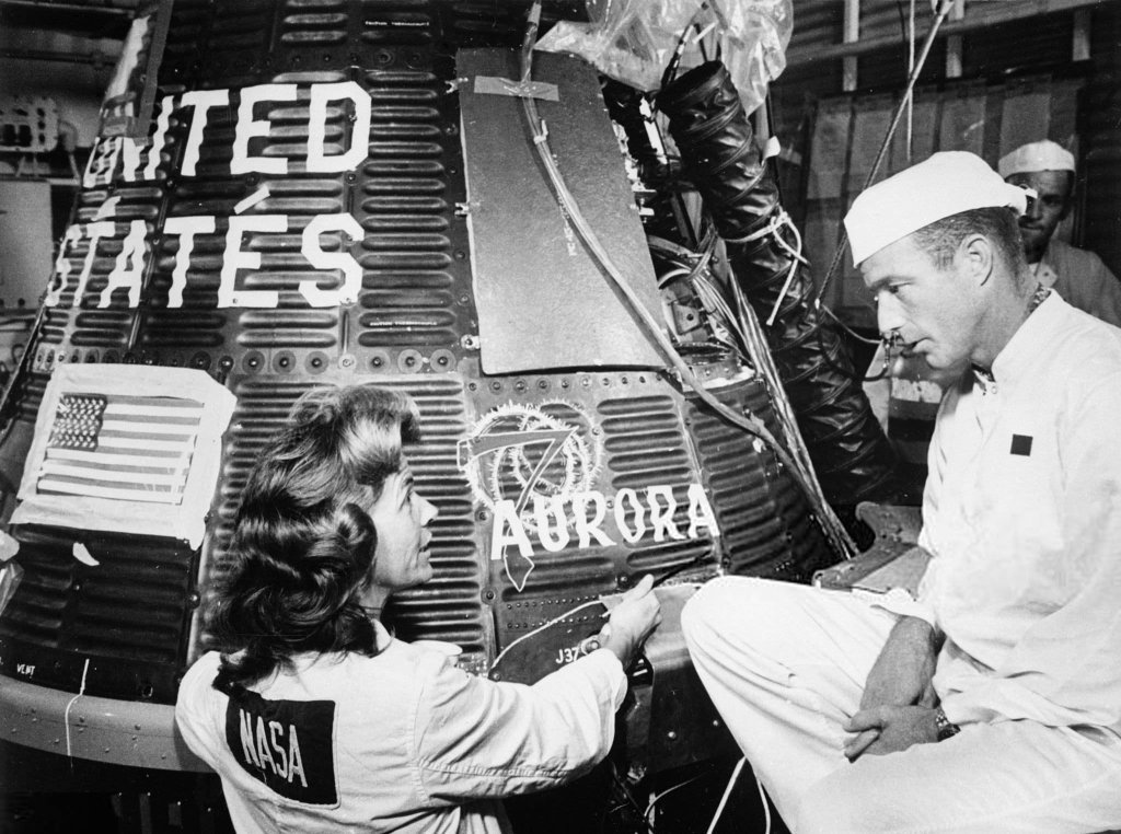 Space 1962_5_18 (1).jpg
