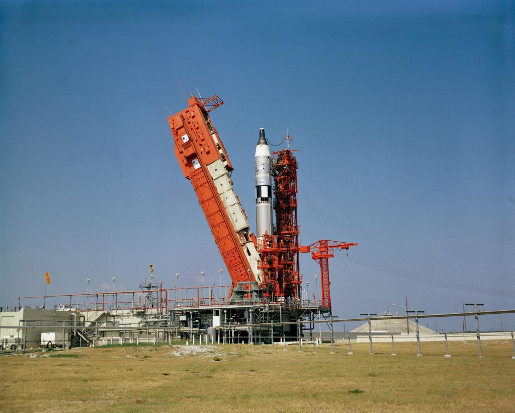 Space 1965_6_3 (2).jpg