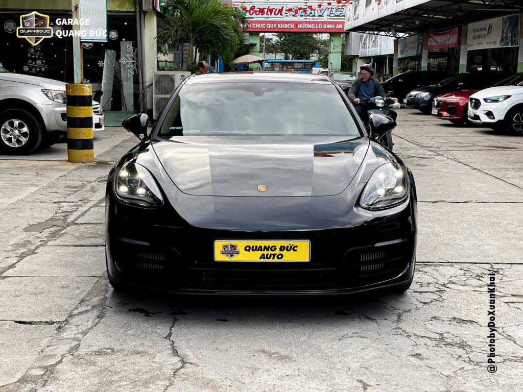 PORSCHE PANAMERA ĐEN - SƠN CẢN TRƯỚC ĐÁNH BÓNG CẢ XE (13).jpg
