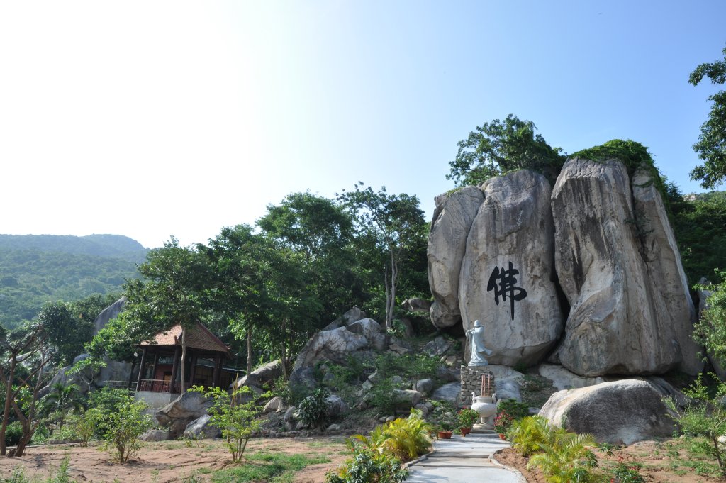 Chua Khi (1).JPG