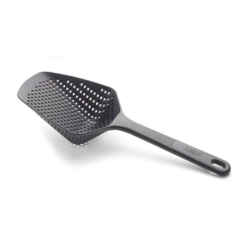 Muôi thủng Scoop™ Plus Black Colander Joseph Joseph 100664.jpg