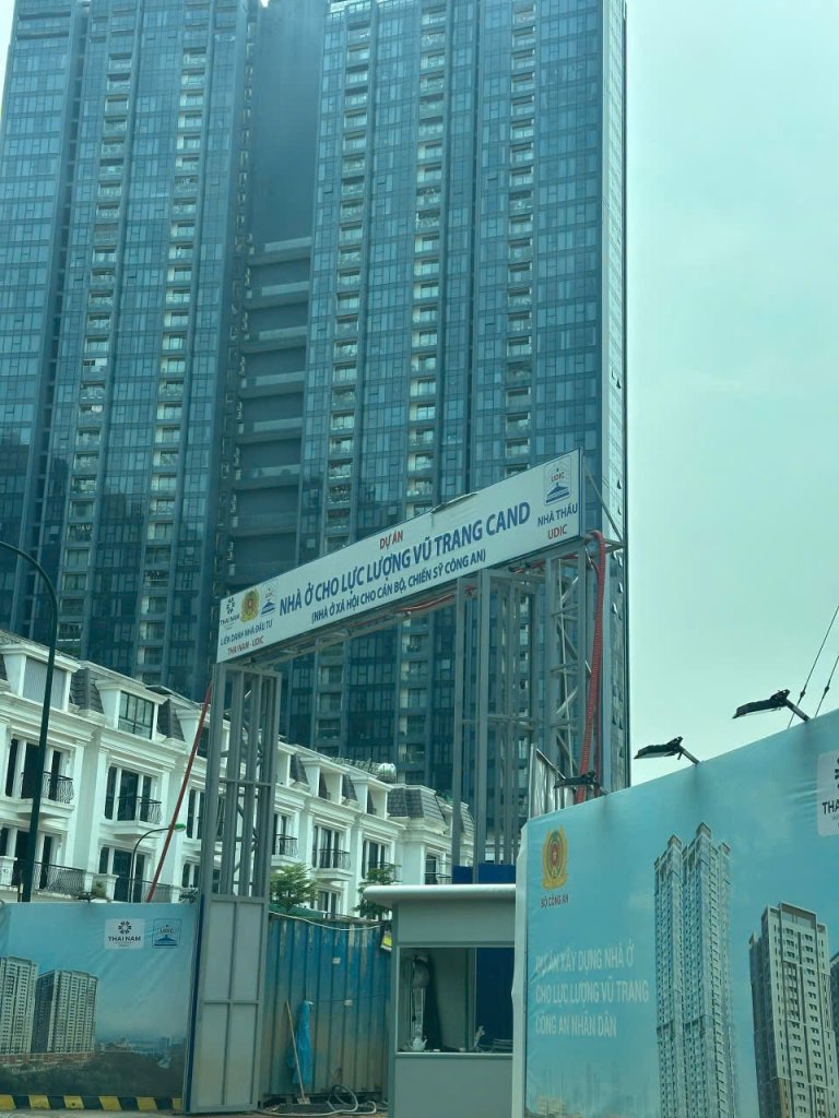 Ai25 ngày 24041.jpg