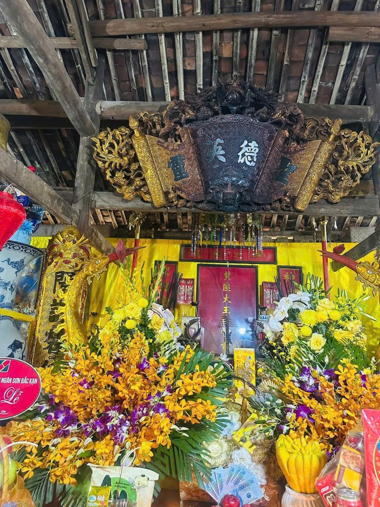 đền thờ thánh hoàng lục 4.jpg