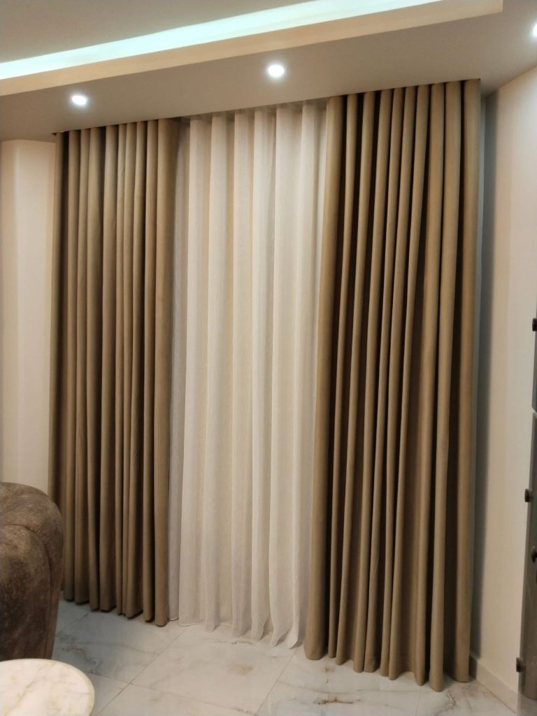 mẫu rèm vải chống nắng cách nhiệt cho phòng ngủ.jpg