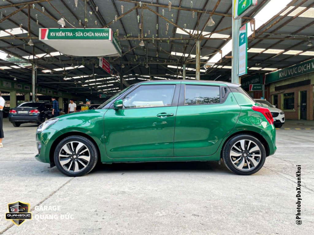 SUZUKI SWIFT -  ĐỔI MÀU TỪ XÁM SANG XANH LÁ TRỪ NÓC KHAIPHUCHOI QUANGDUCAUTO (41).jpg
