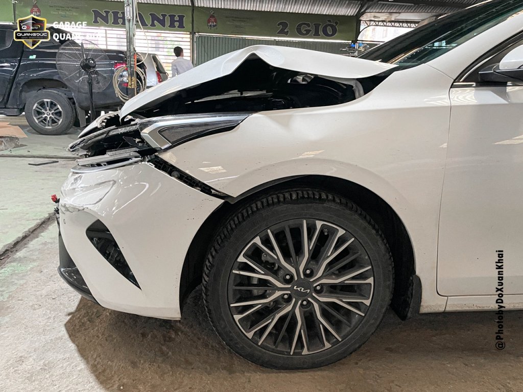 KIA K3 TRẮNG - VỠ ĐÈN, CAPO, CẢN TRƯỚC Quangducauto Khaiphuchoi (6).jpg