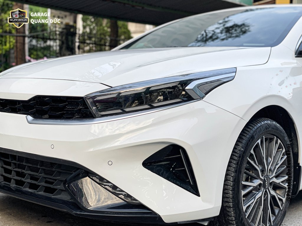 KIA K3 TRẮNG - VỠ ĐÈN, CAPO, CẢN TRƯỚC Quangducauto Khaiphuchoi (69).jpg