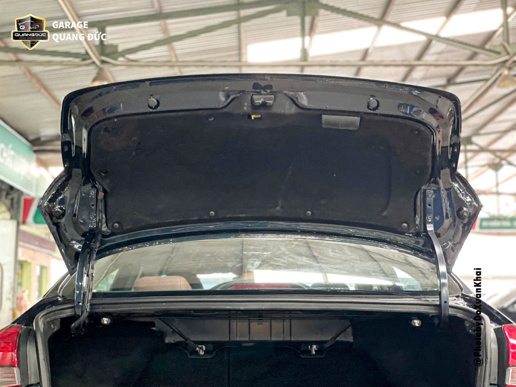 KIA CERATO XANH - ĐÂM ĐUÔI NẶNG biến dạng nắp cốp, khoang cốp, vỡ đèn, kính quangducauto Khaip...jpg