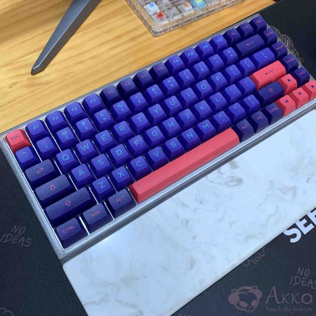 akko-keycap-set-black-pink-pbt-double-shot-asa-profile-158-nut-feedback-02.jpg