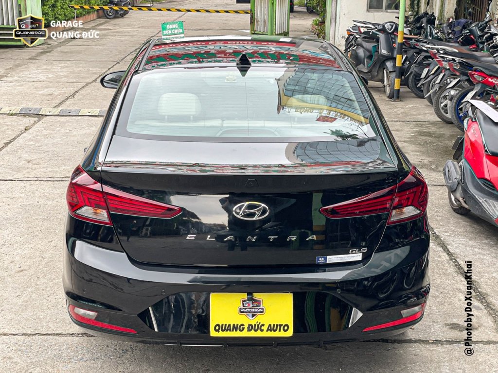 HYUNDAI ELANTRA ĐEN - VỠ KÍNH HẬU, MÓP NÓC quangducauto khaiphuchooi (20).jpg