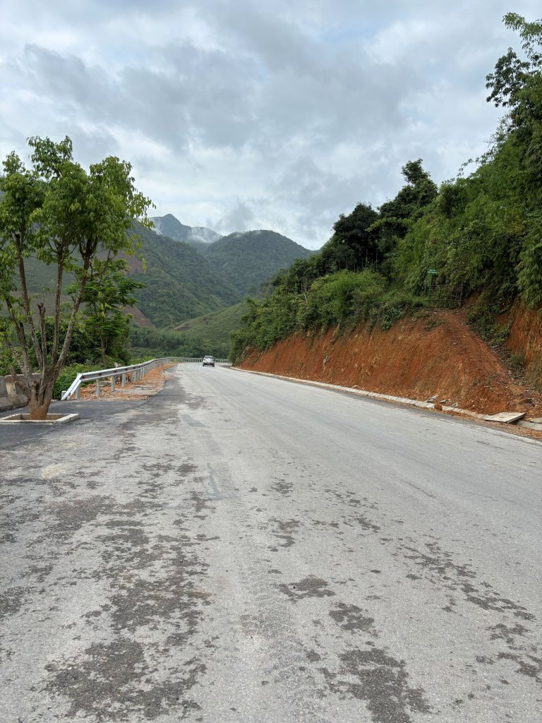 IMG_0067duong lên ckh.jpg