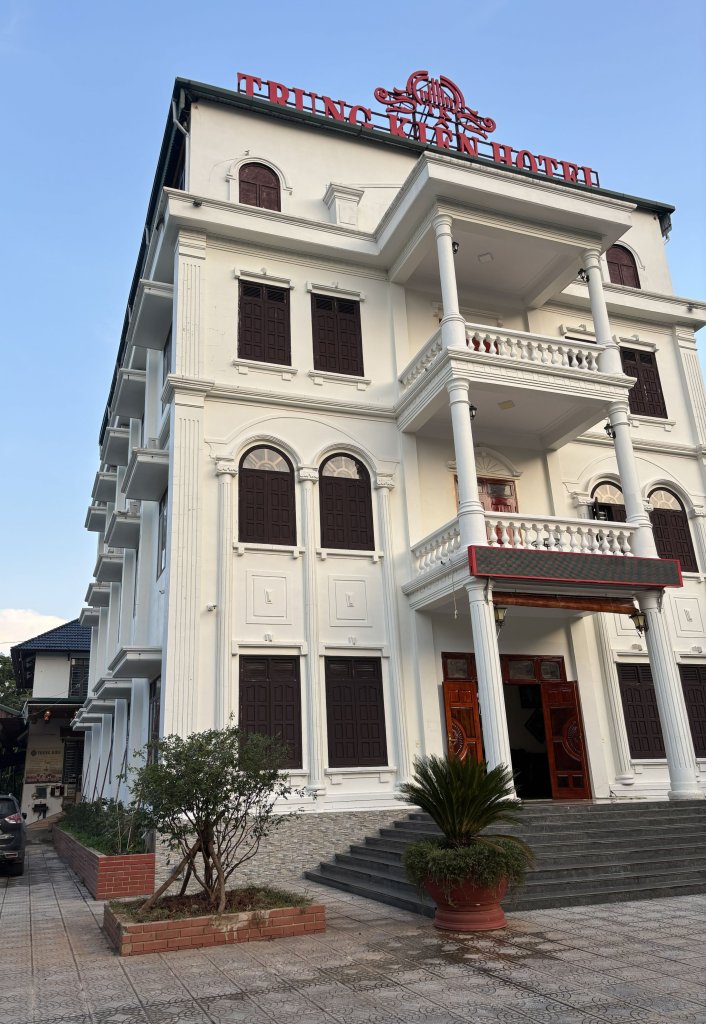 KS TRUNG KIEN.jpg