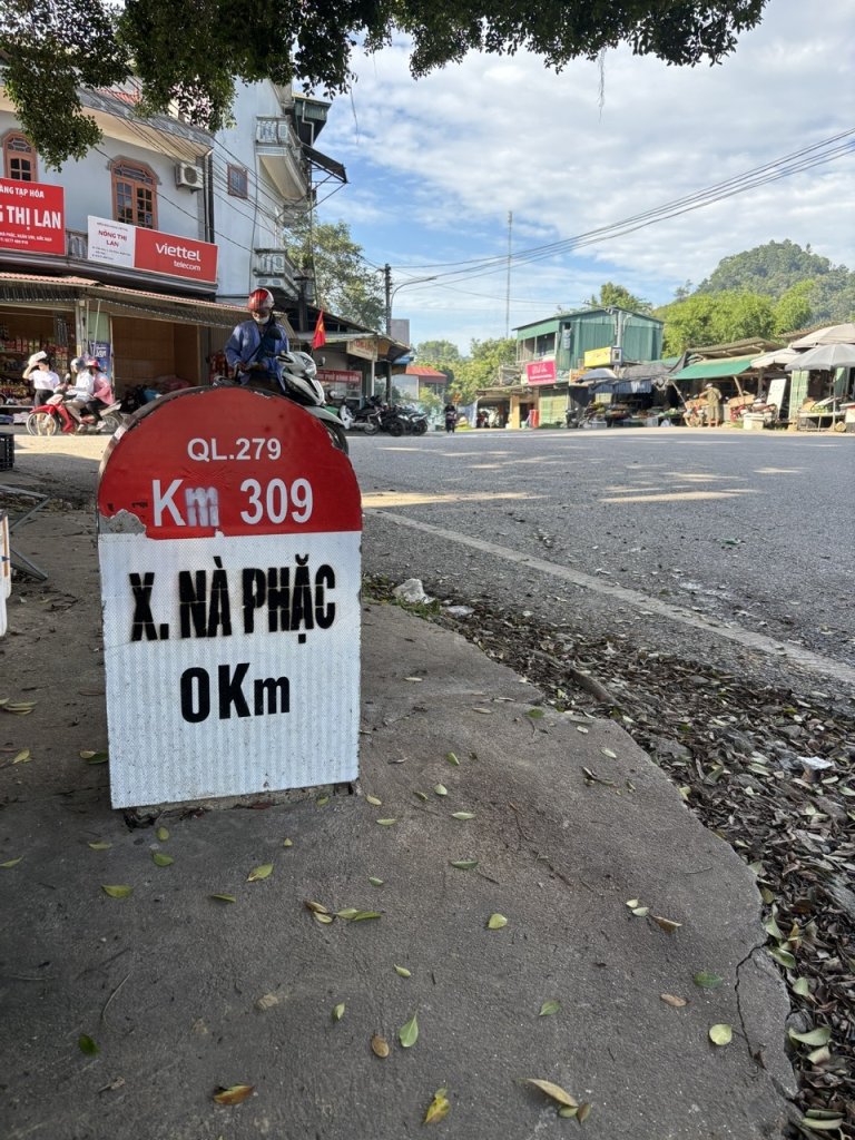 NA PHẶC 0KM.jpg