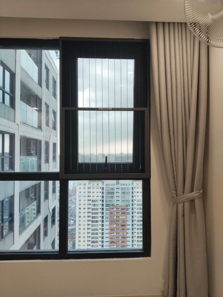 cửa lùa inox hệ mới.jpg