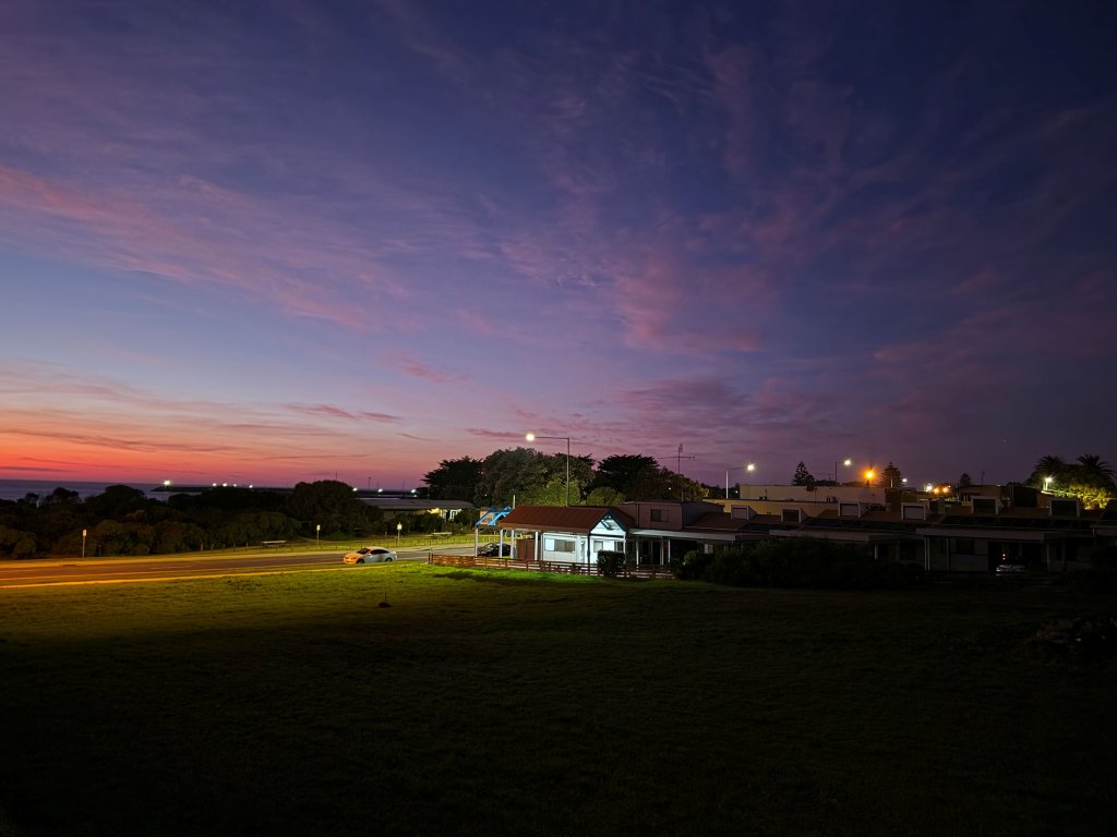 Apollo Bay Hoang hon.jpg
