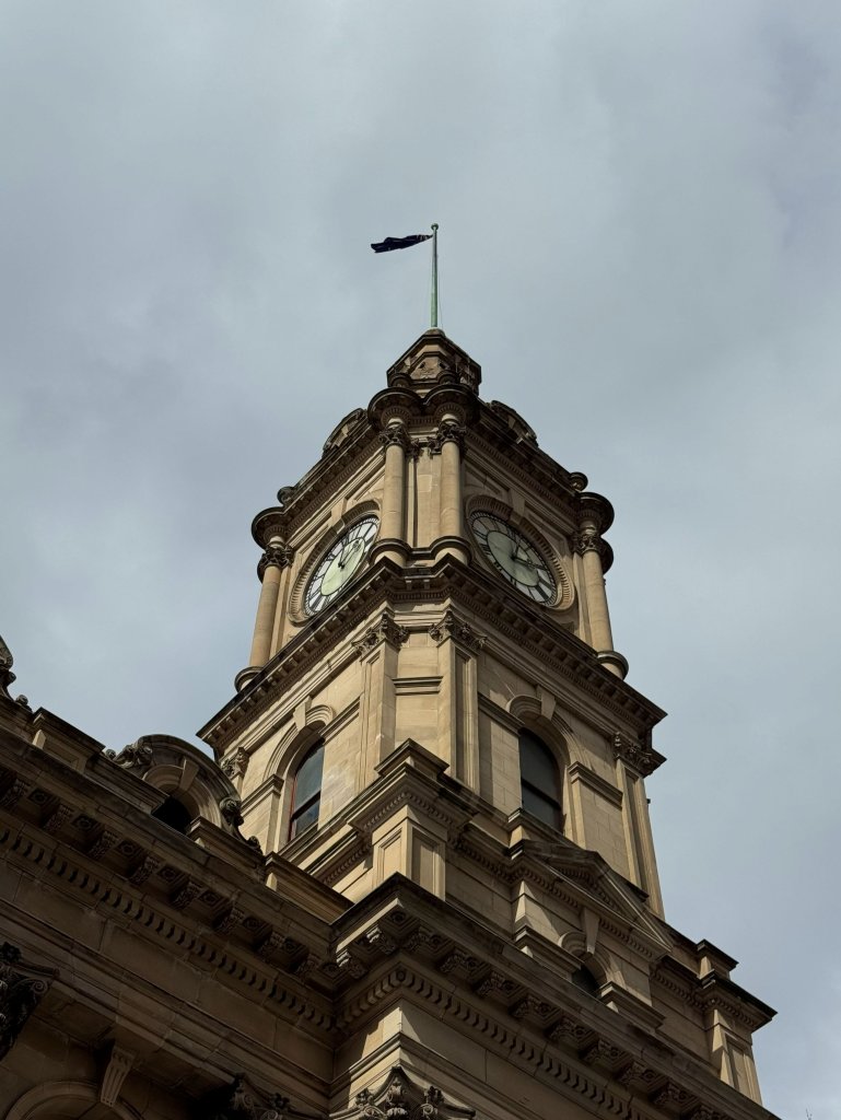 Melb city hall.jpg