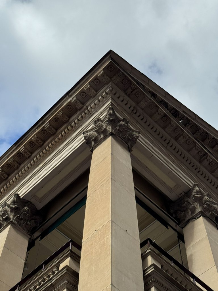 Melb city hall2.jpg