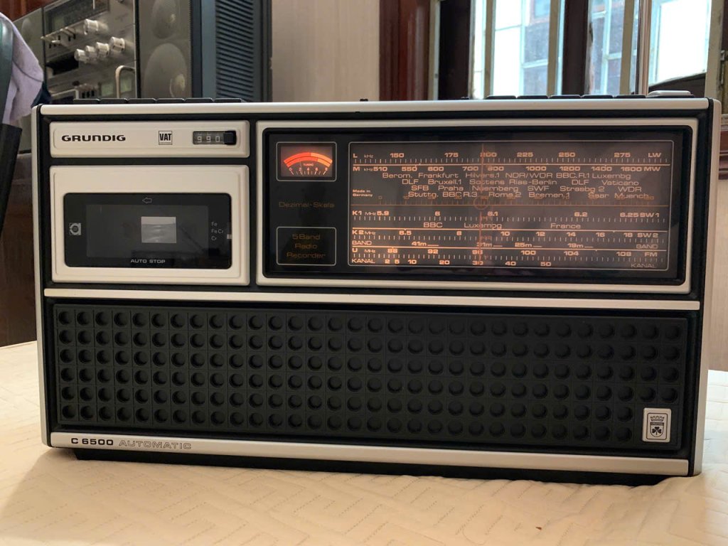 grundig.jpg